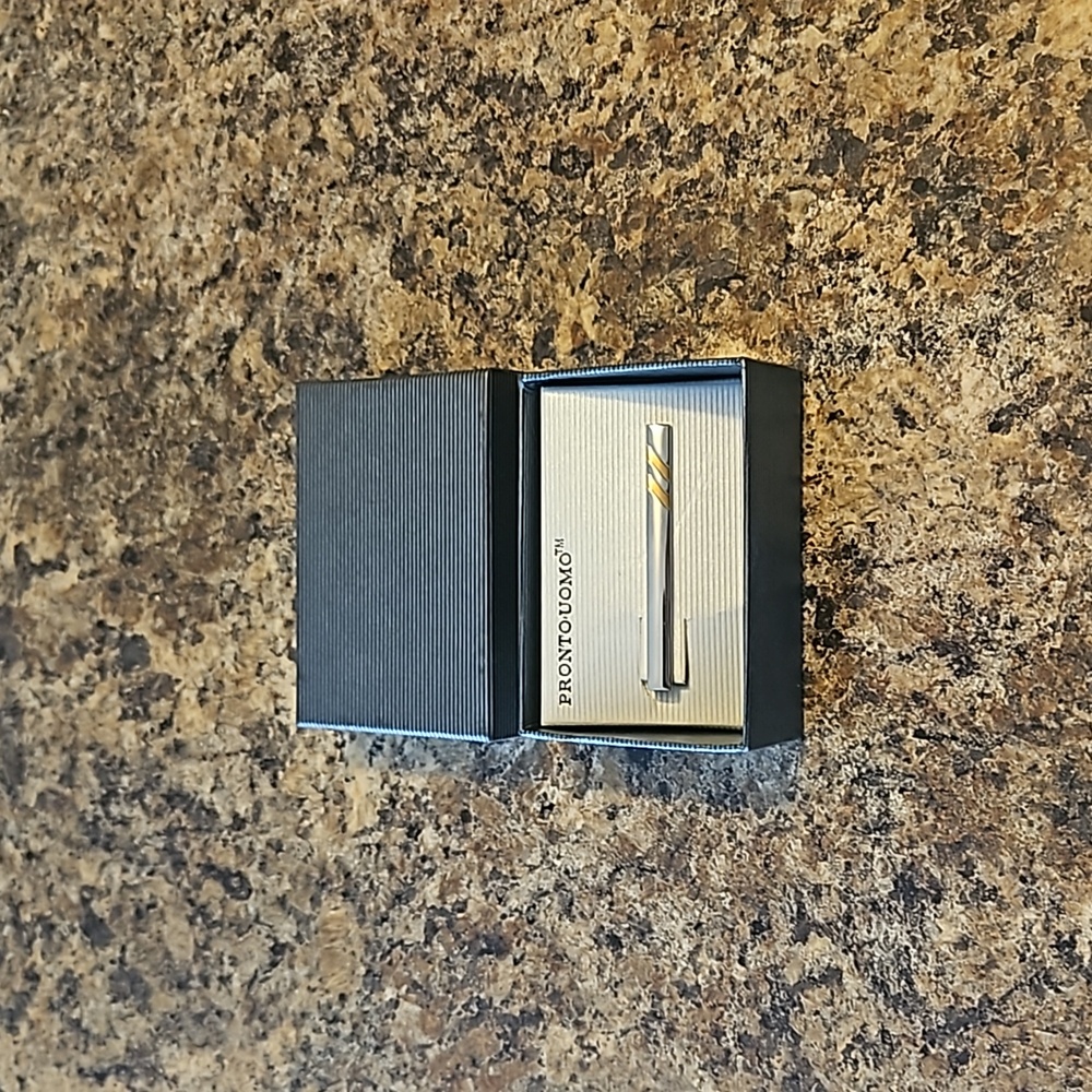Pronto Uomo Tie Clip - Silver & Gold colour